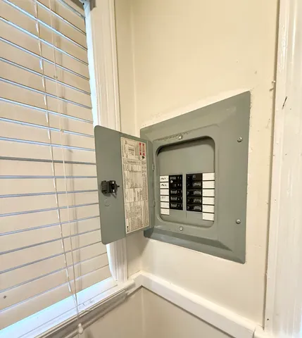 $249,000 | 360 North Rowlett Street, Collierville, TN 38017