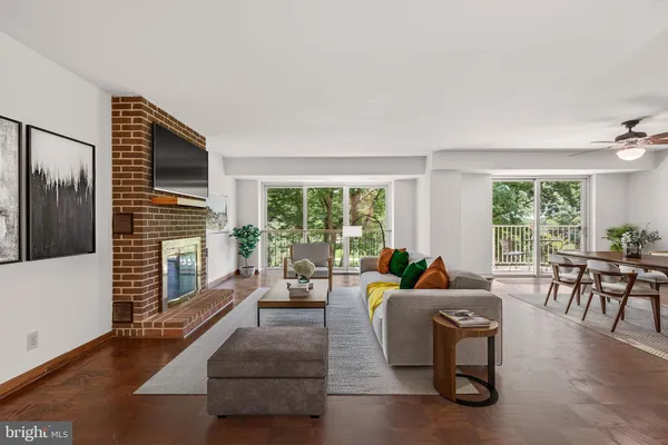 $850,000 | 540 N Street Southwest, Unit S203, Washington, DC 20024