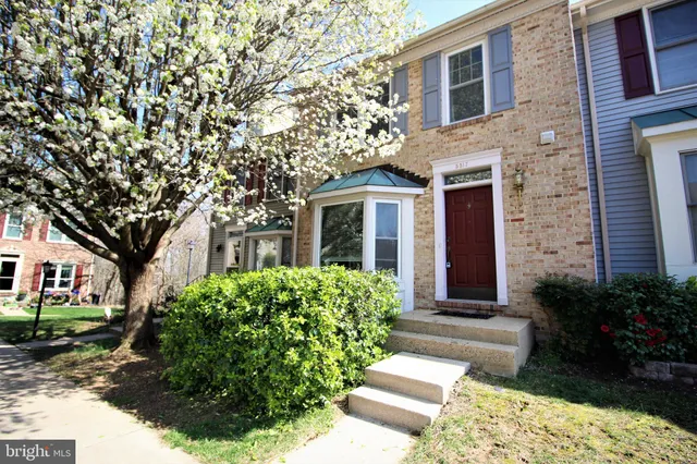 $2,878 | 5317 Buxton Court, Alexandria, VA 22315