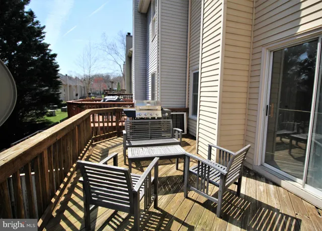 $2,878 | 5317 Buxton Court, Alexandria, VA 22315