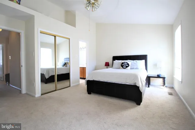 $2,878 | 5317 Buxton Court, Alexandria, VA 22315