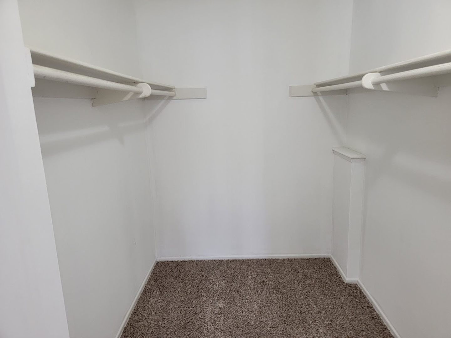 1935 Ashley Road Hoffman Estates, IL 60169 - Photo 23 of 28 a view of small space