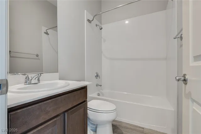 $2,400 | 10372 Pescado Lane, Las Vegas, NV 89135