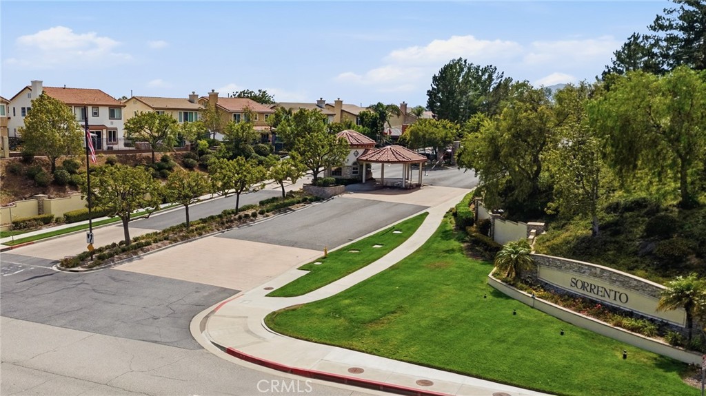 11515 Venezia Way Porter Ranch, CA 91326 - Photo 34 of 41 Sorrento Community Entrance