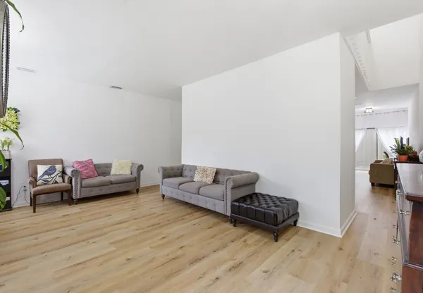 $365,000 | 12625 Memorial Drive, Unit 51, Houston, TX 77024
