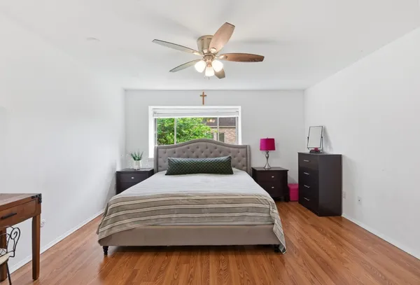 $365,000 | 12625 Memorial Drive, Unit 51, Houston, TX 77024