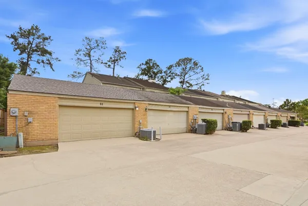 $365,000 | 12625 Memorial Drive, Unit 51, Houston, TX 77024