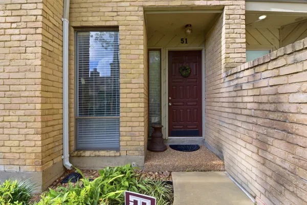 $365,000 | 12625 Memorial Drive, Unit 51, Houston, TX 77024