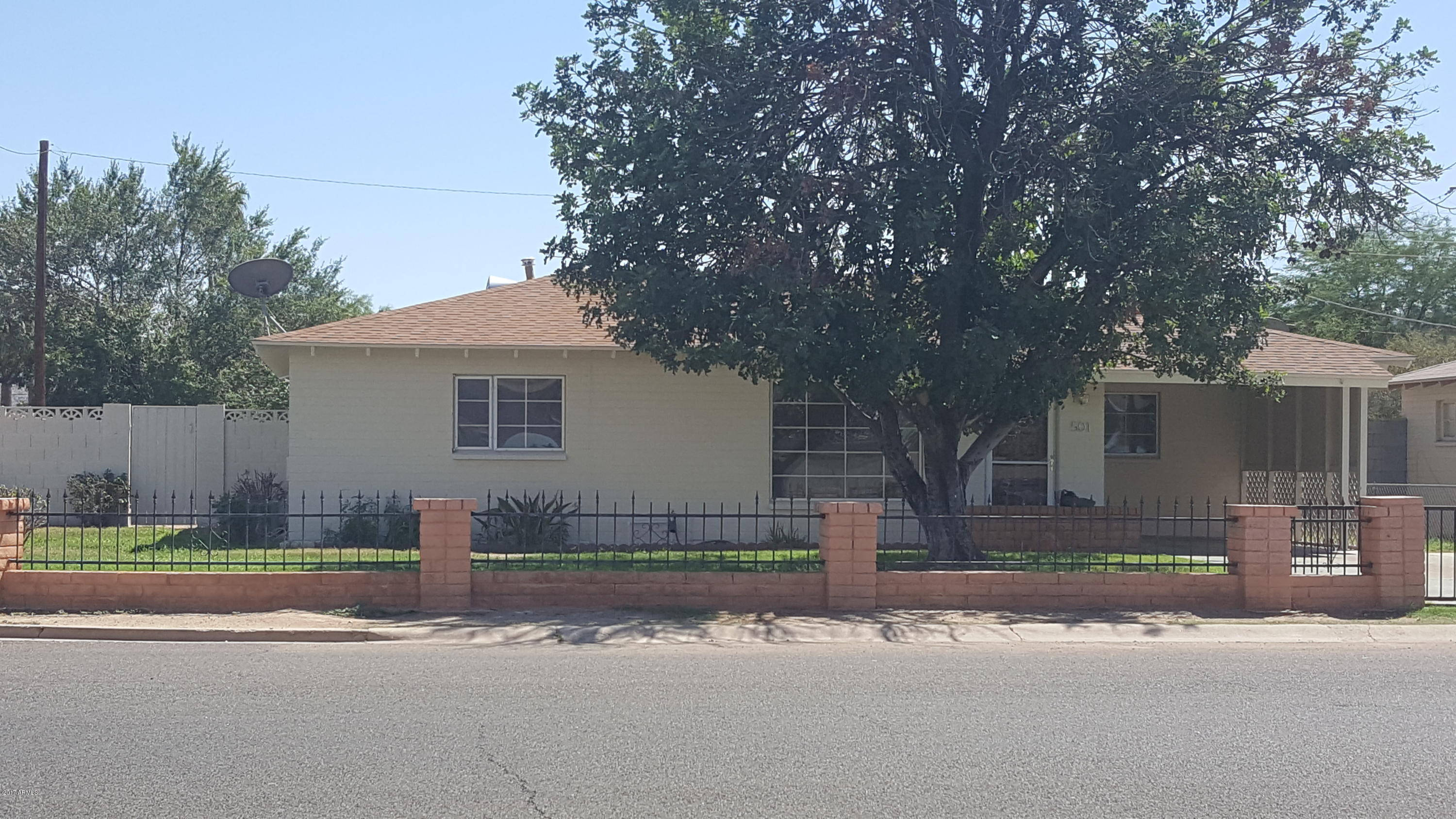 501 West Vineyard Road Phoenix, AZ 85041 - Photo 1 of 23 20170827_141153