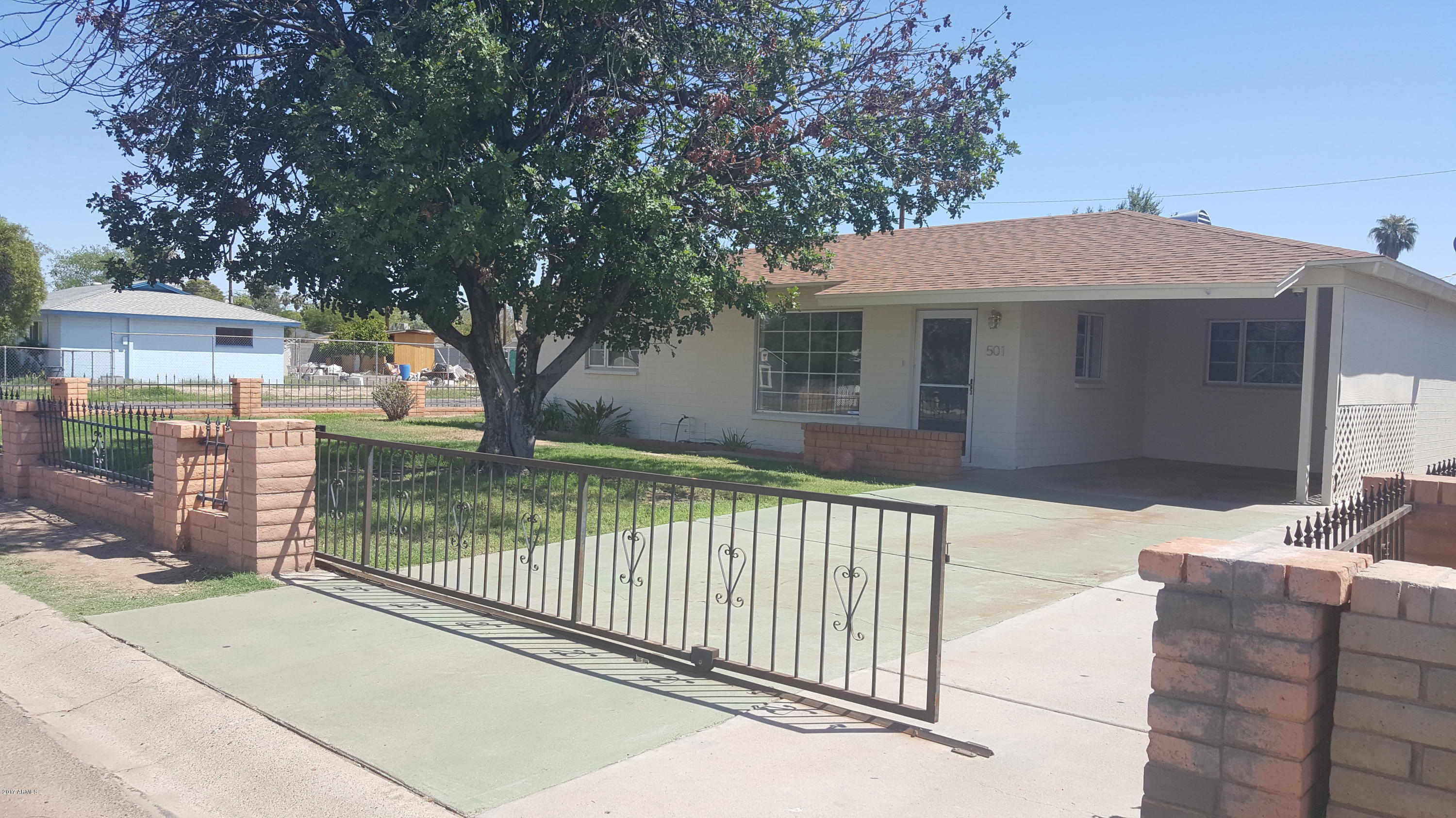 501 West Vineyard Road Phoenix, AZ 85041 - Photo 4 of 23 20170827_135210