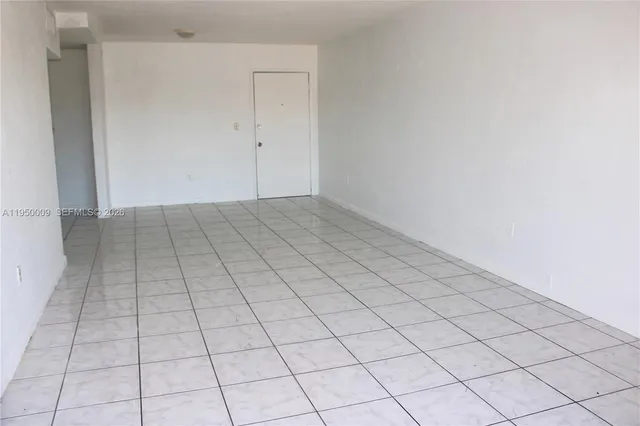 $1,900 | 17101 Northwest 57th Avenue, Unit 319, Miami Gardens, FL 33055