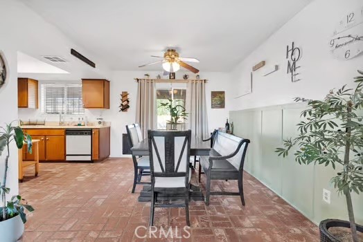 12320 Waynoka Road Apple Valley, CA 92308 - Photo 11 of 28