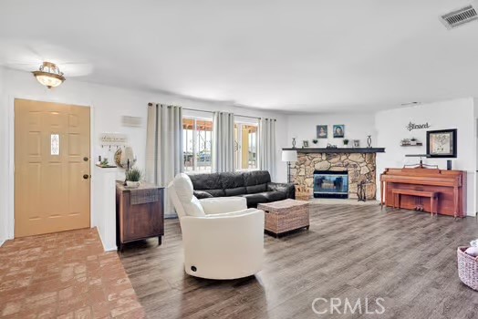 12320 Waynoka Road Apple Valley, CA 92308 - Photo 6 of 28