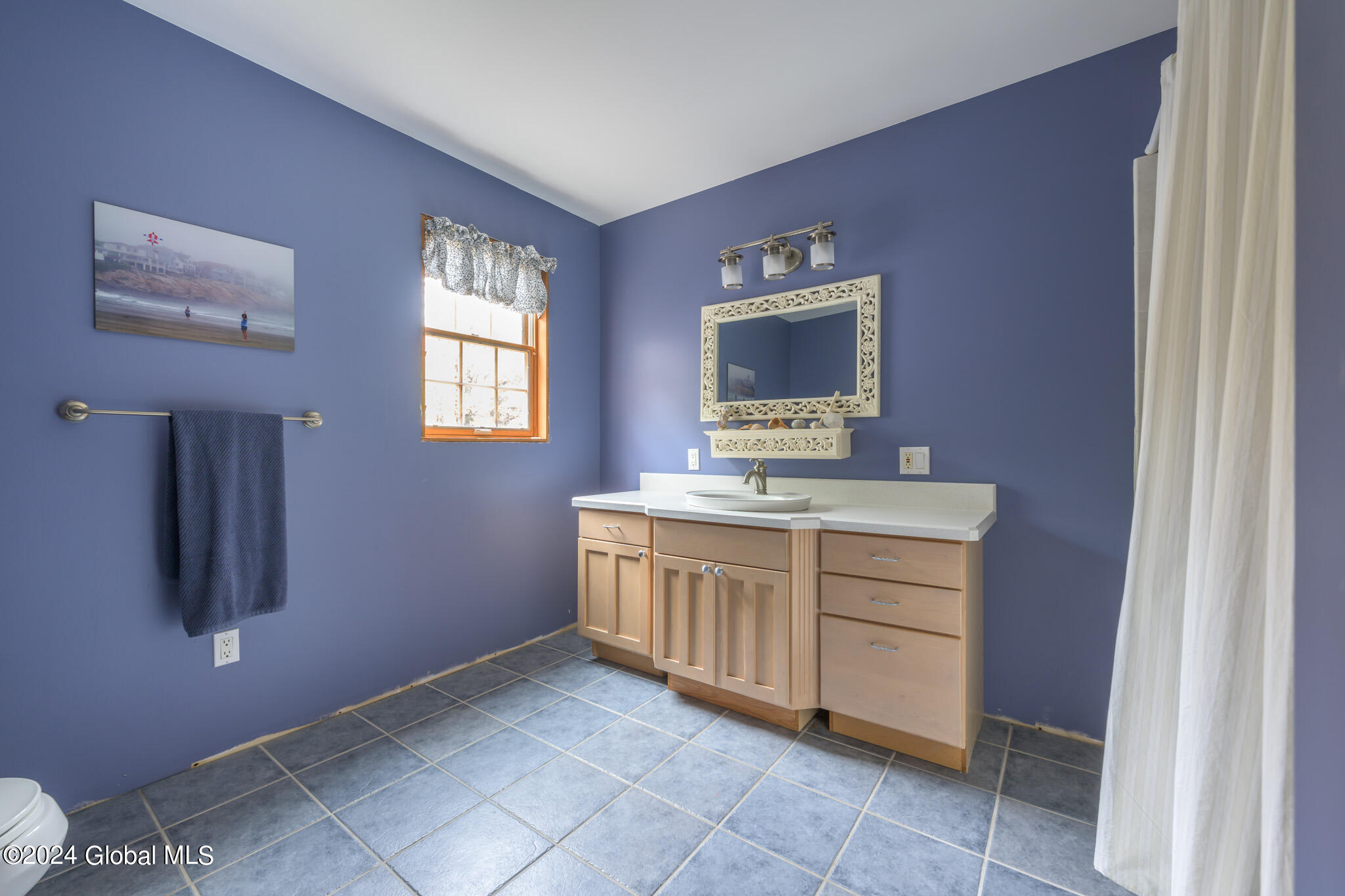 1013-1017 Plank Road Poestenkill, NY 12018 - Photo 21 of 49 21 2nd floor full bath