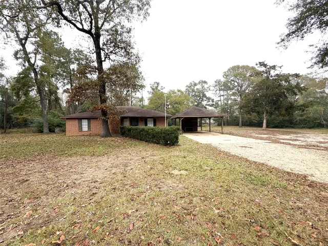 $1,600 | 117 Kirk Road, Livingston, TX 77351