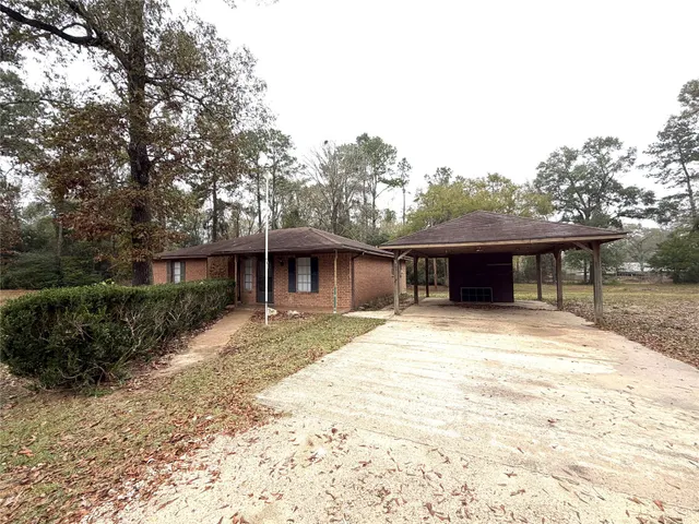 $1,600 | 117 Kirk Road, Livingston, TX 77351