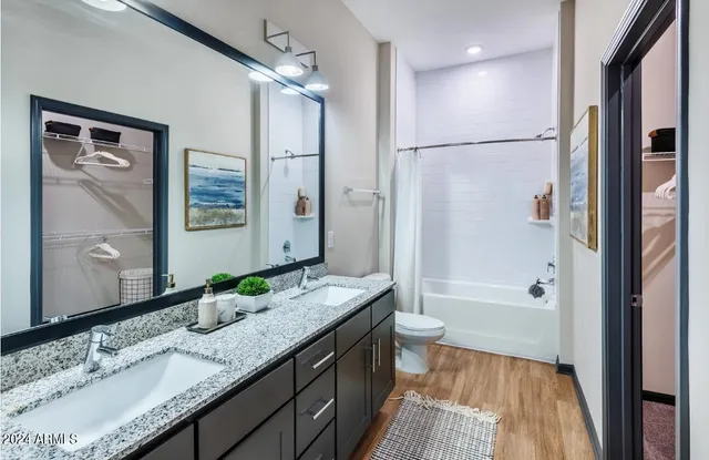 $2,011 | 11575 West Roosevelt Street, Unit B2, Avondale, AZ 85323