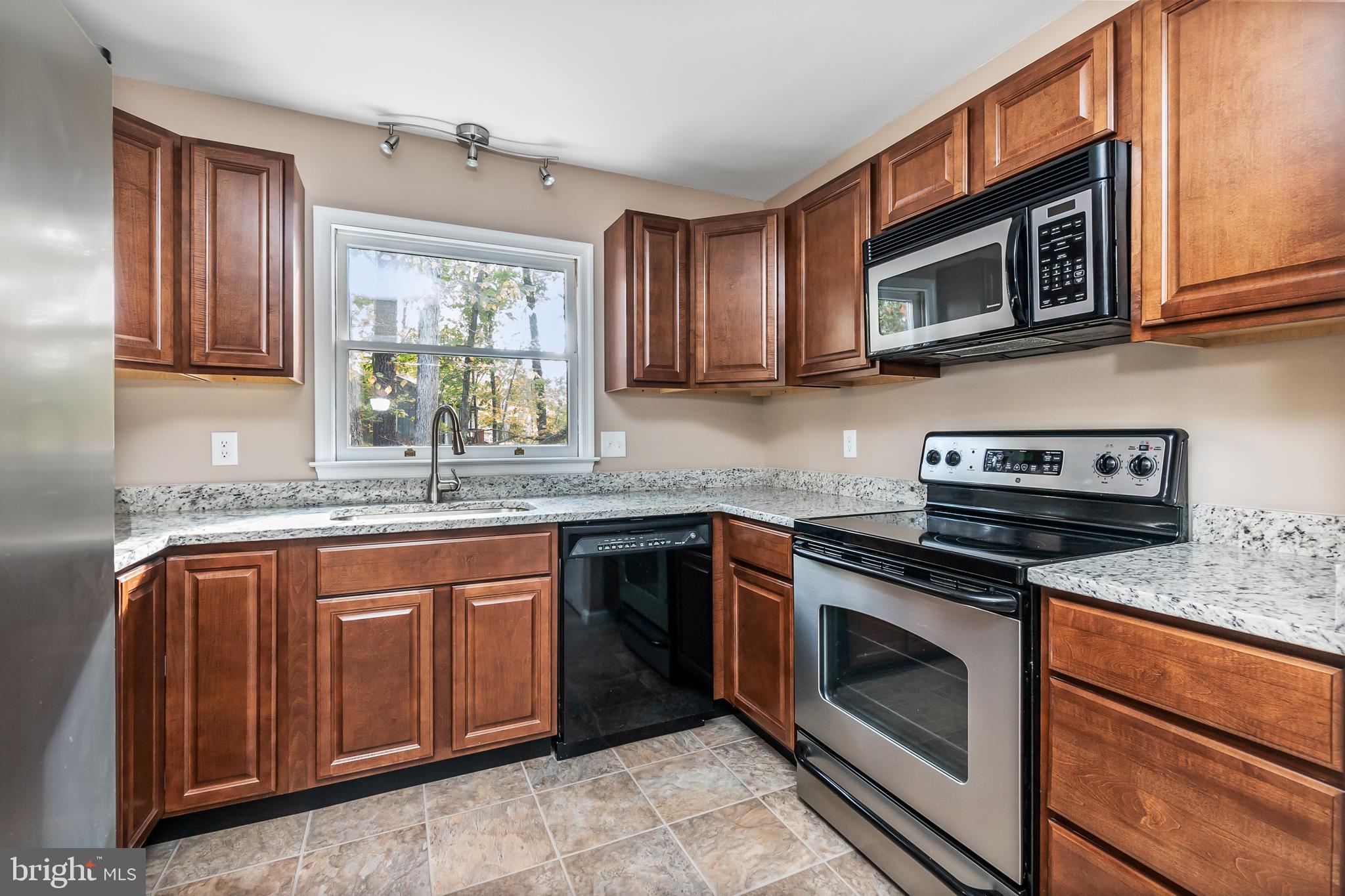 416 Birdie Road Locust Grove, VA 22508 - Photo 10 of 55