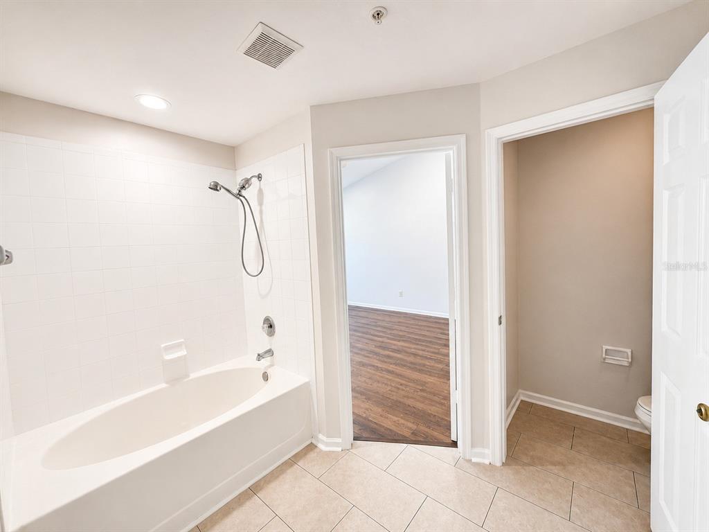3151 Sinclair Street, Unit 104 Orlando, FL 32835 - Photo 19 of 30
