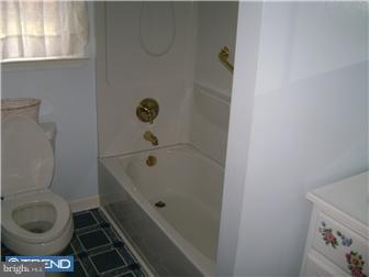 19 Shirley Road Hatboro, PA 19040 - Photo 4 of 12 Bathroom
