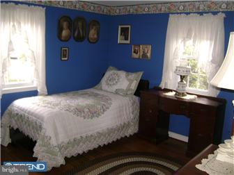 19 Shirley Road Hatboro, PA 19040 - Photo 6 of 12 Bedroom - Main