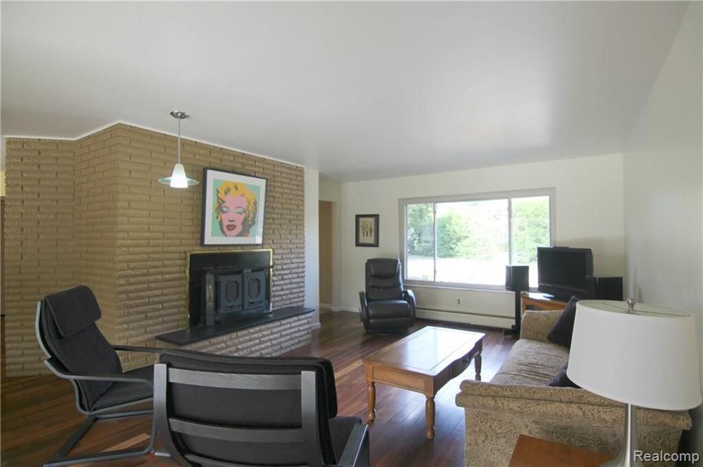 39731 Tyler Road Belleville, MI 48111 - Photo 16 of 29