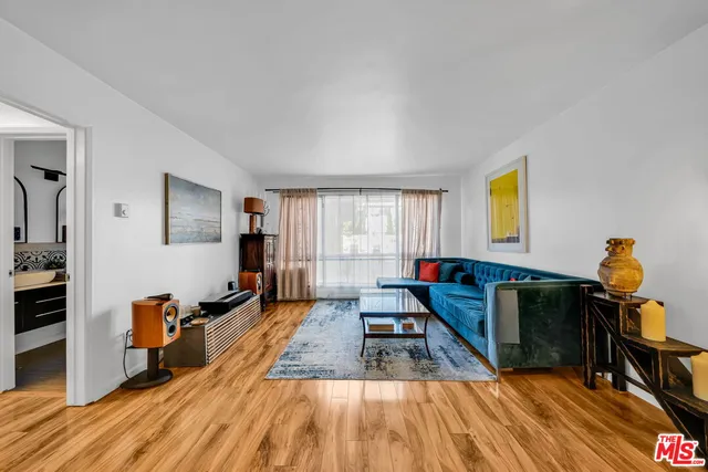 $638,000 | 6199 Canterbury Drive, Unit 102, Culver City, CA 90230