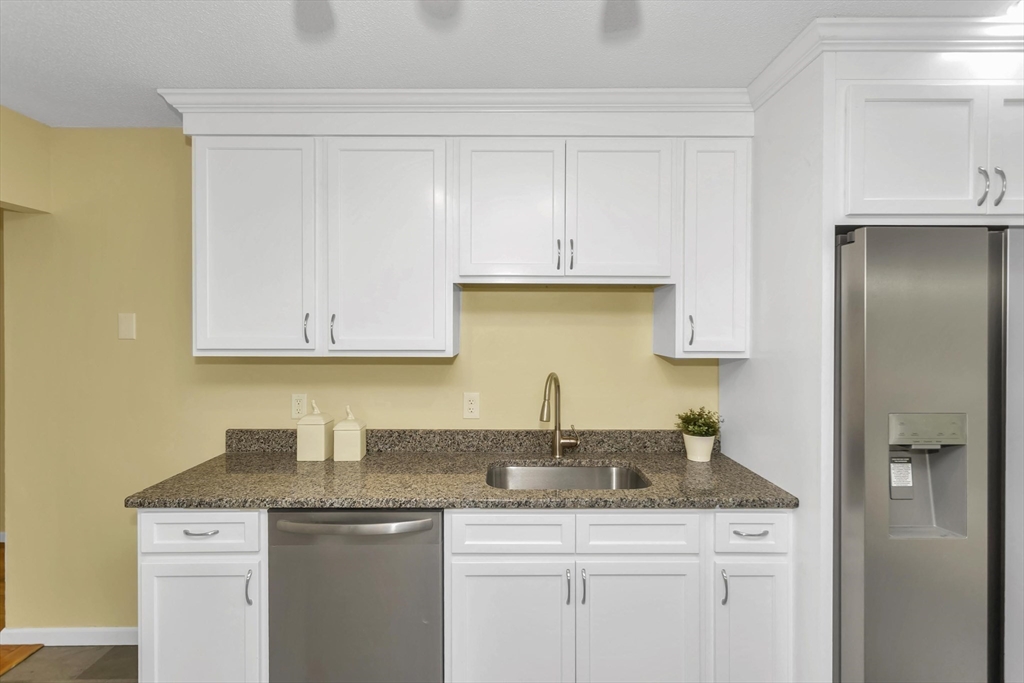 32 Swamp Road South Deerfield, MA 01373 - Photo 8 of 42 Gallery Image 8