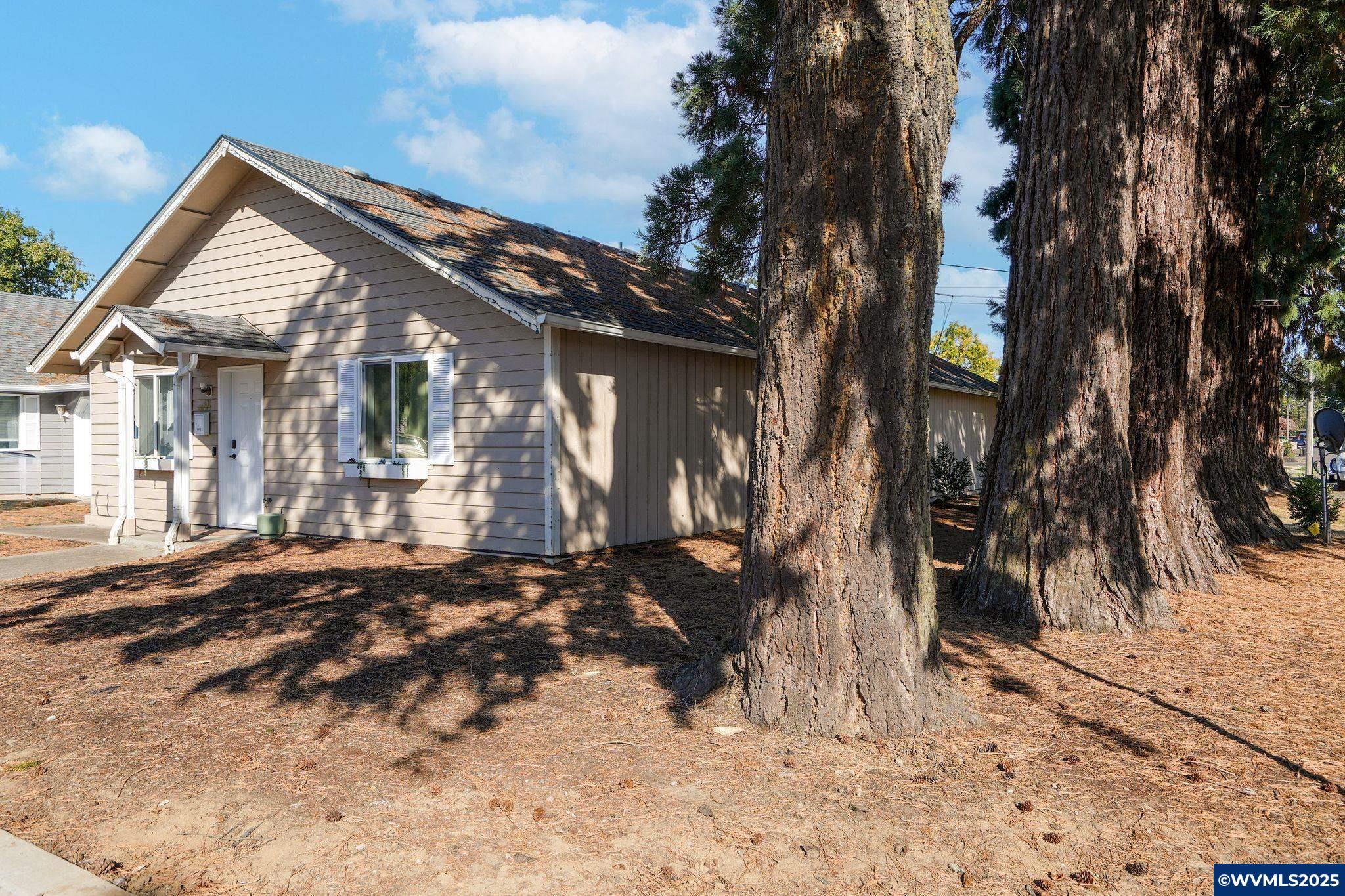 431 Southeast Geary Street Albany, OR 97321 - Photo 4 of 26