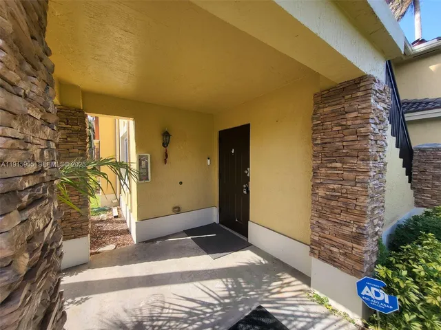 $2,300 | 3415 Northeast 9th Drive, Unit 104, Homestead, FL 33033