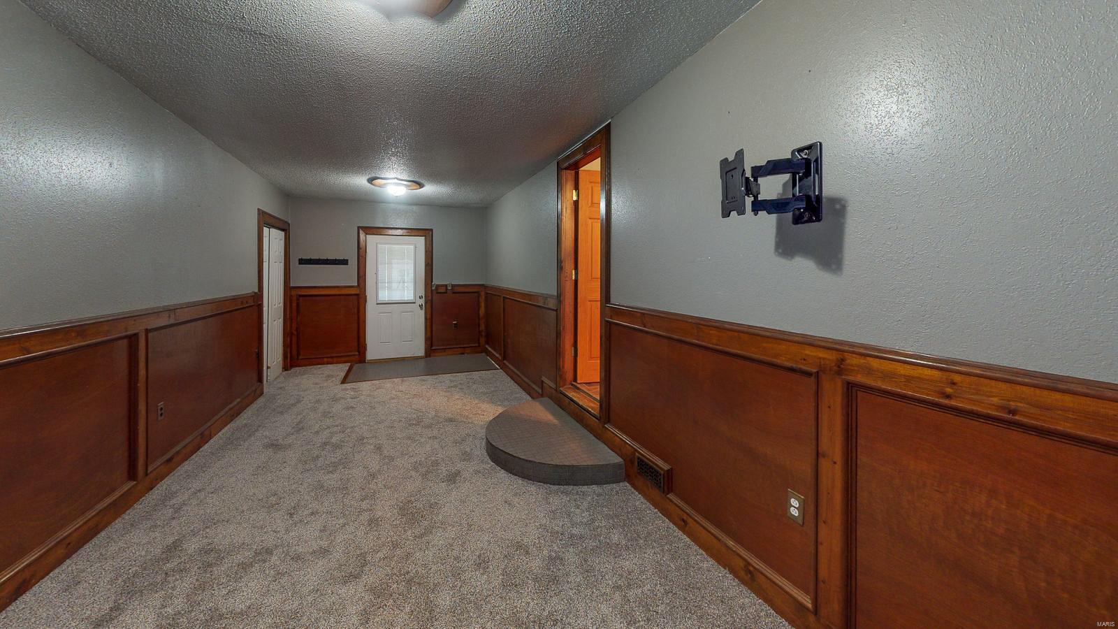 9348 Walker Road Shipman, IL 62685 - Photo 19 of 55