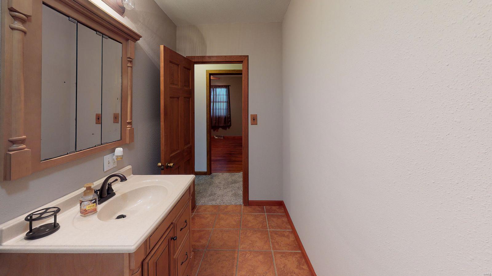 9348 Walker Road Shipman, IL 62685 - Photo 27 of 55