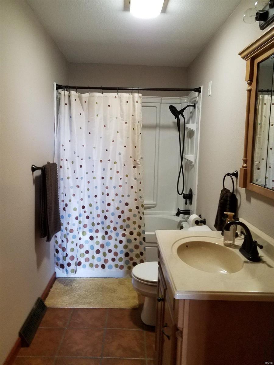 9348 Walker Road Shipman, IL 62685 - Photo 29 of 55