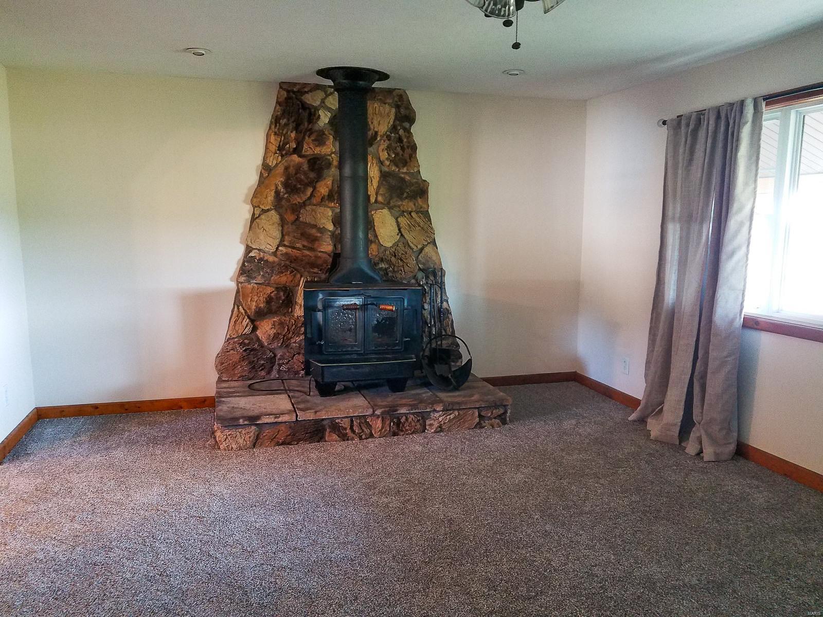 9348 Walker Road Shipman, IL 62685 - Photo 6 of 55