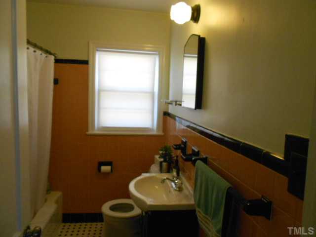 2513 Sparger Road Durham, NC 27705 - Photo 8 of 10 Gallery Image 8