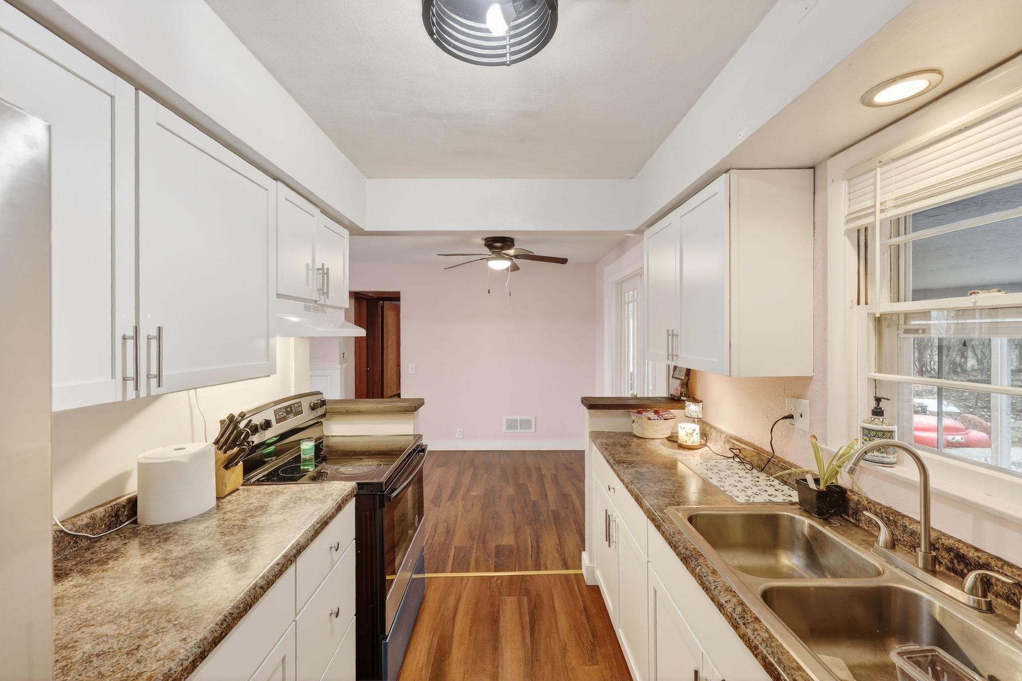 1650 Sunfield Street Madison, WI 53704 - Photo 11 of 51