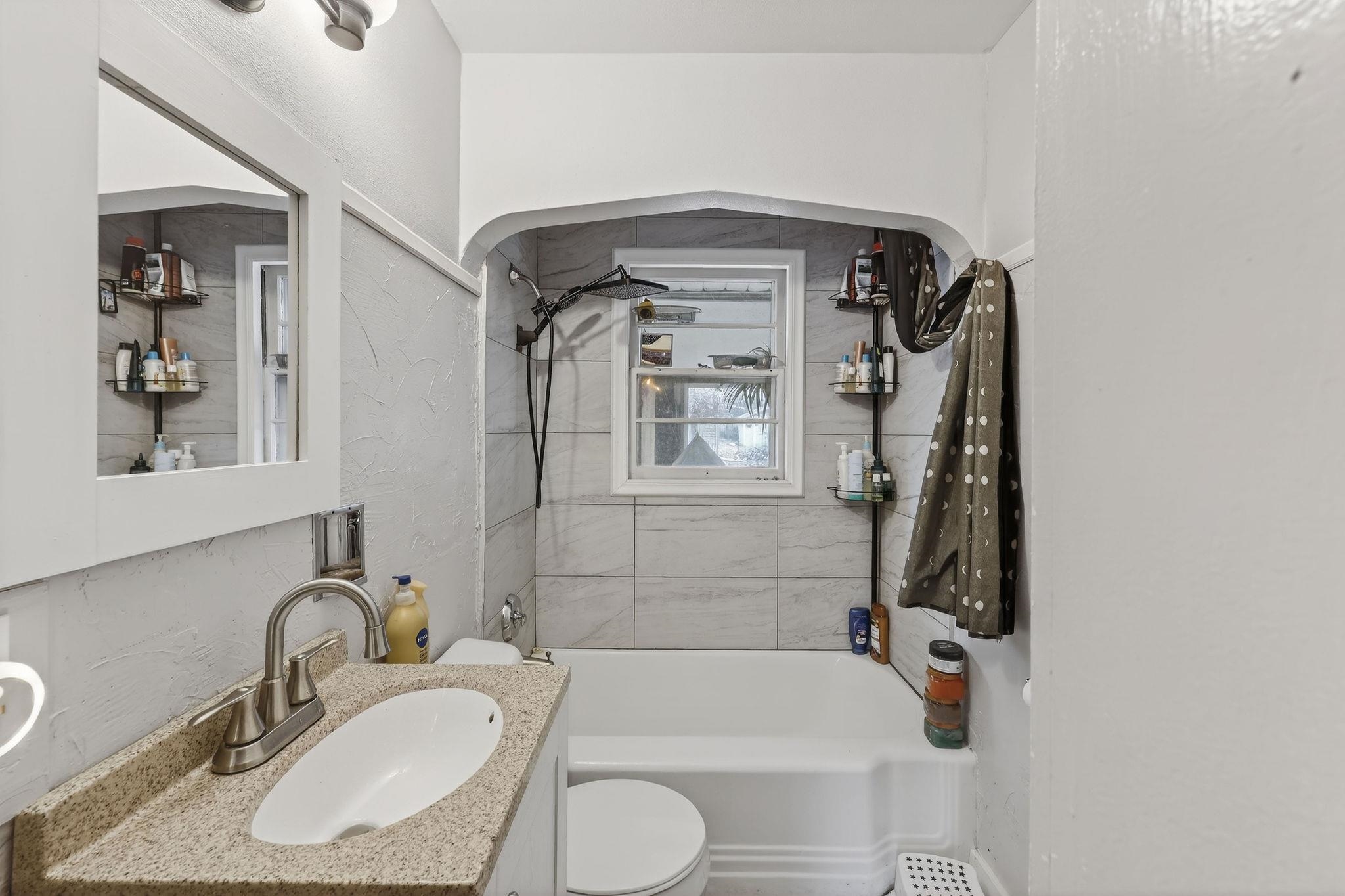 1650 Sunfield Street Madison, WI 53704 - Photo 18 of 51