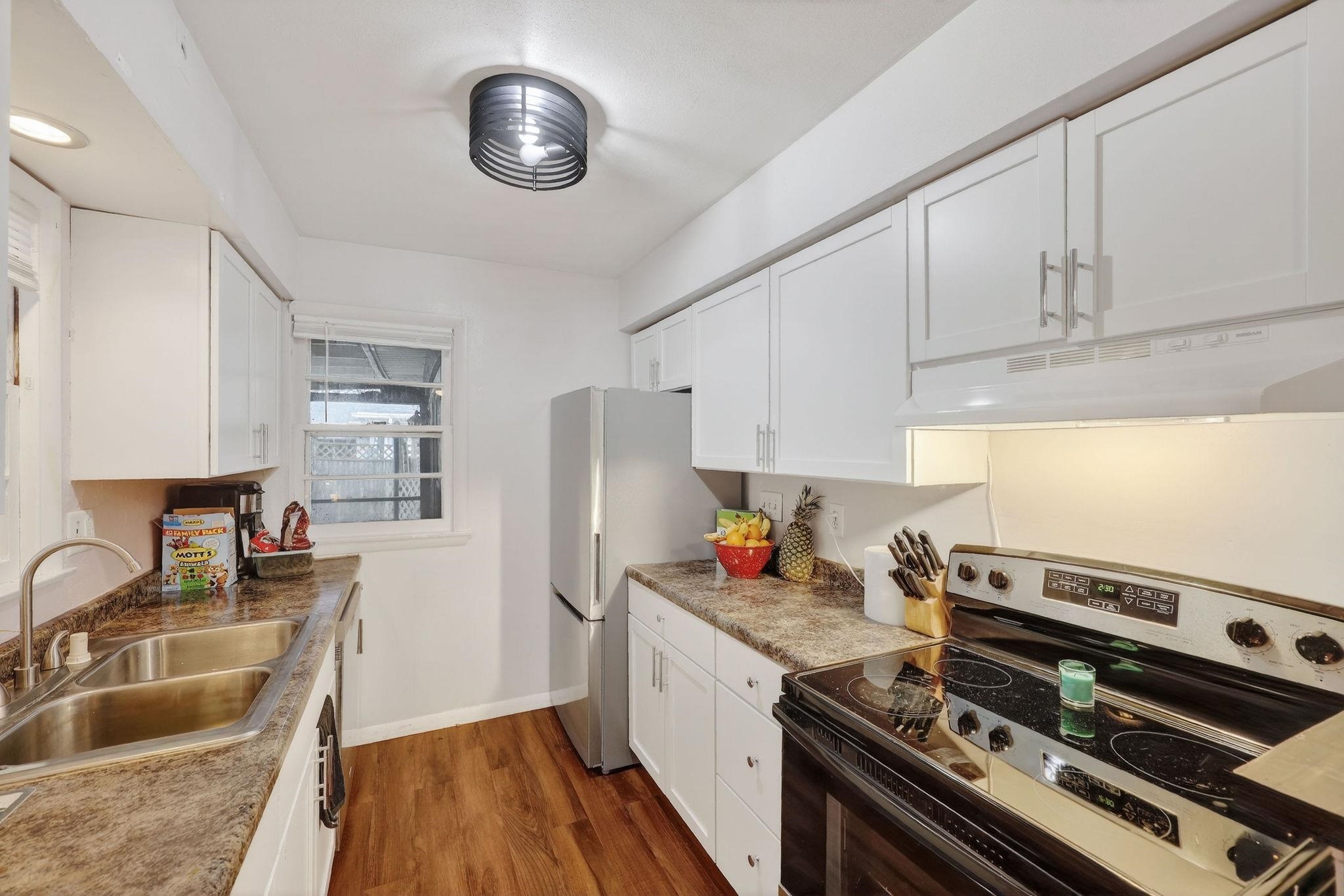 1650 Sunfield Street Madison, WI 53704 - Photo 10 of 51