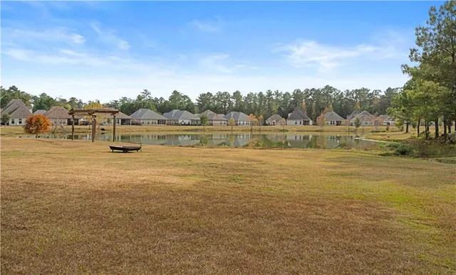 $330,000 | 506 Terrace Lake Drive, Covington, LA 70435