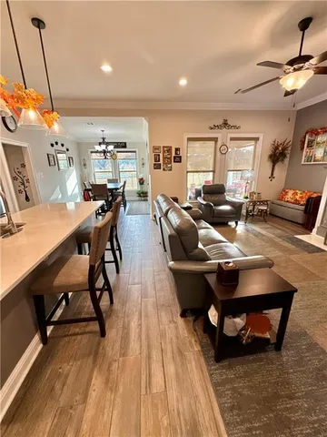 $330,000 | 506 Terrace Lake Drive, Covington, LA 70435