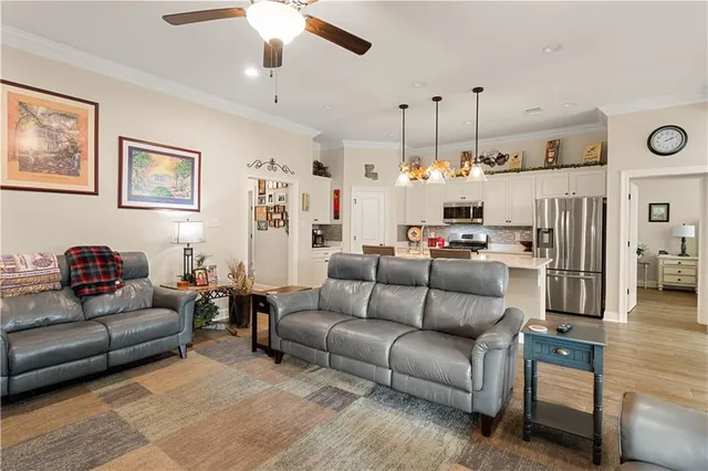 $330,000 | 506 Terrace Lake Drive, Covington, LA 70435