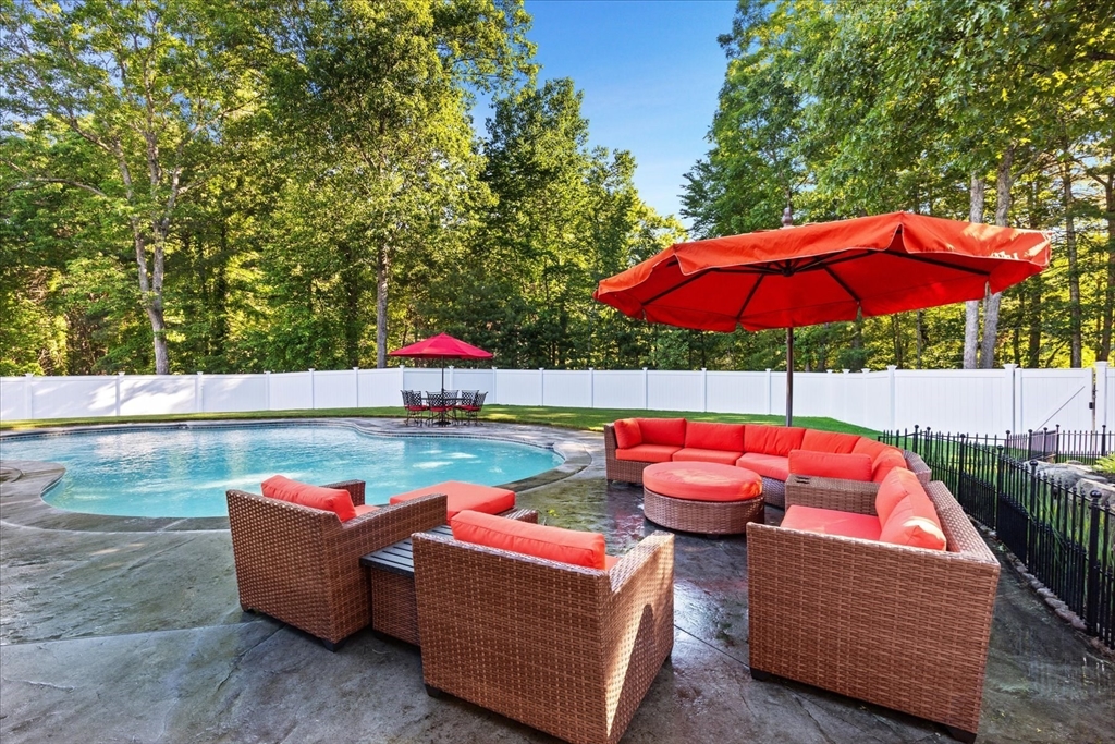 71 Silver Fox Road Franklin, MA 02038 - Photo 35 of 41 Gallery Image 35