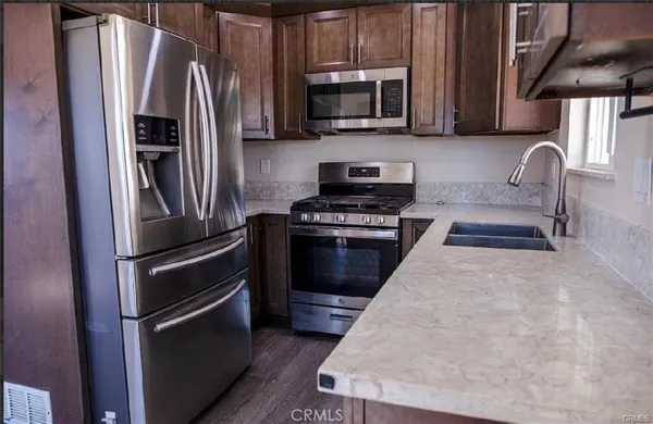 $2,800 | 6781 Jacaranda Avenue, Fontana, CA 92336