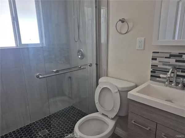 $2,800 | 6781 Jacaranda Avenue, Fontana, CA 92336