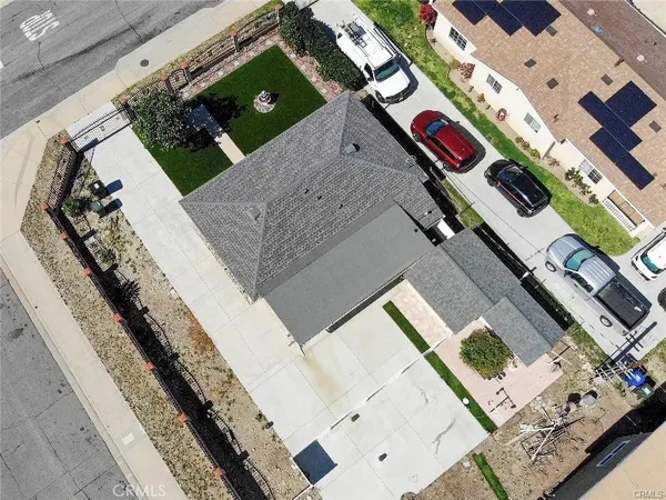 $2,800 | 6781 Jacaranda Avenue, Fontana, CA 92336
