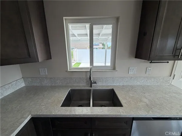 $2,800 | 6781 Jacaranda Avenue, Fontana, CA 92336