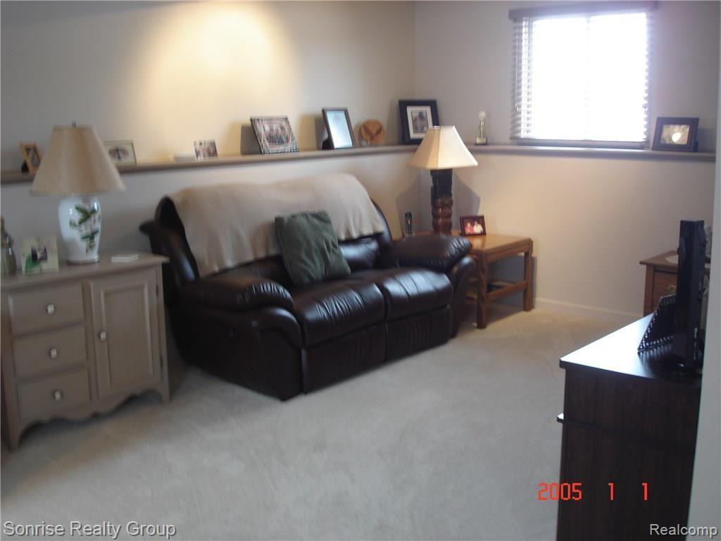 3558 White Lake Road Highland, MI 48356 - Photo 11 of 18 DSC06294 - Copy.JPG