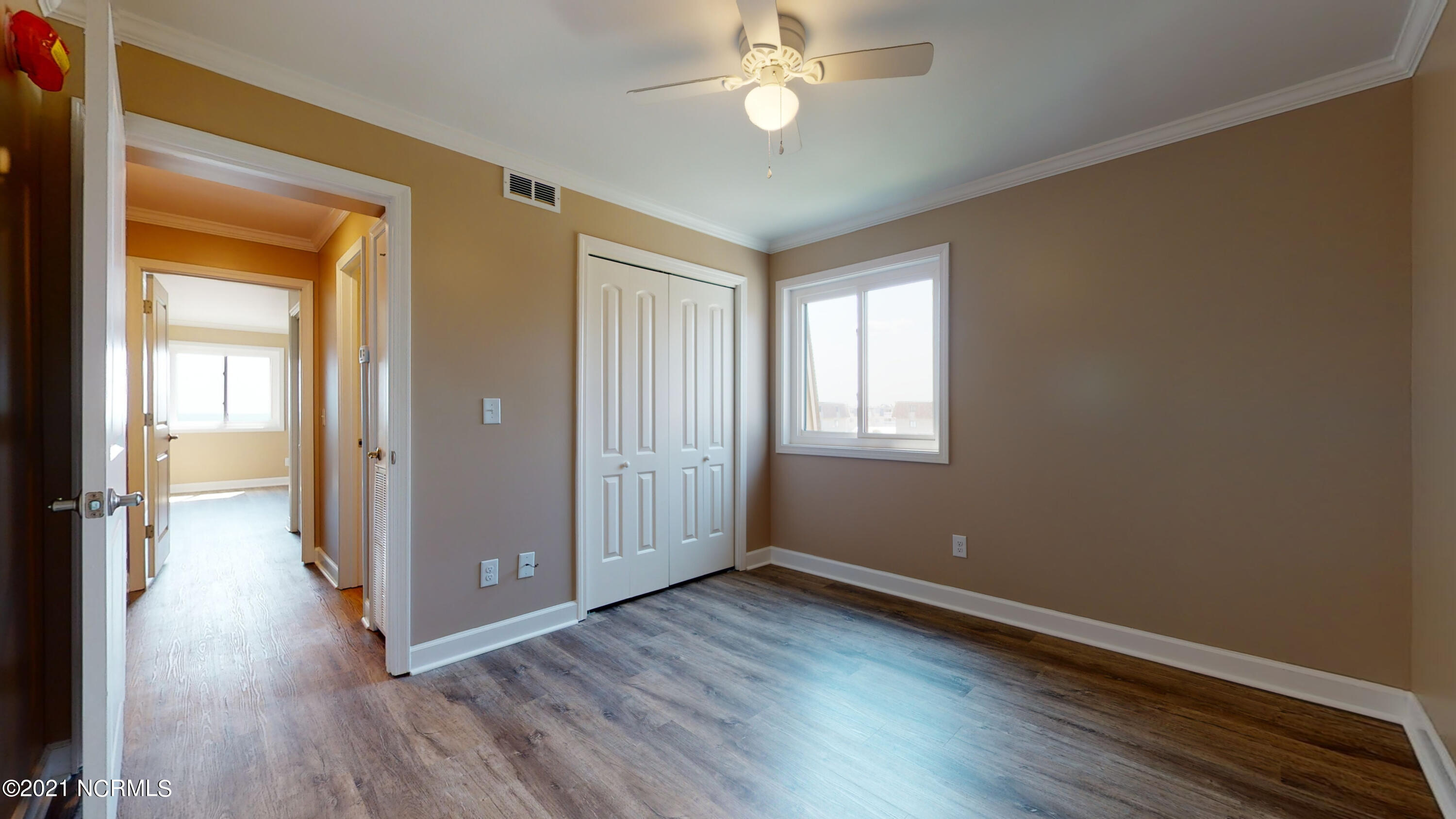 2008 East Fort Macon Road, Unit B17 Atlantic Beach, NC 28512 - Photo 17 of 60 Guest Bdrm