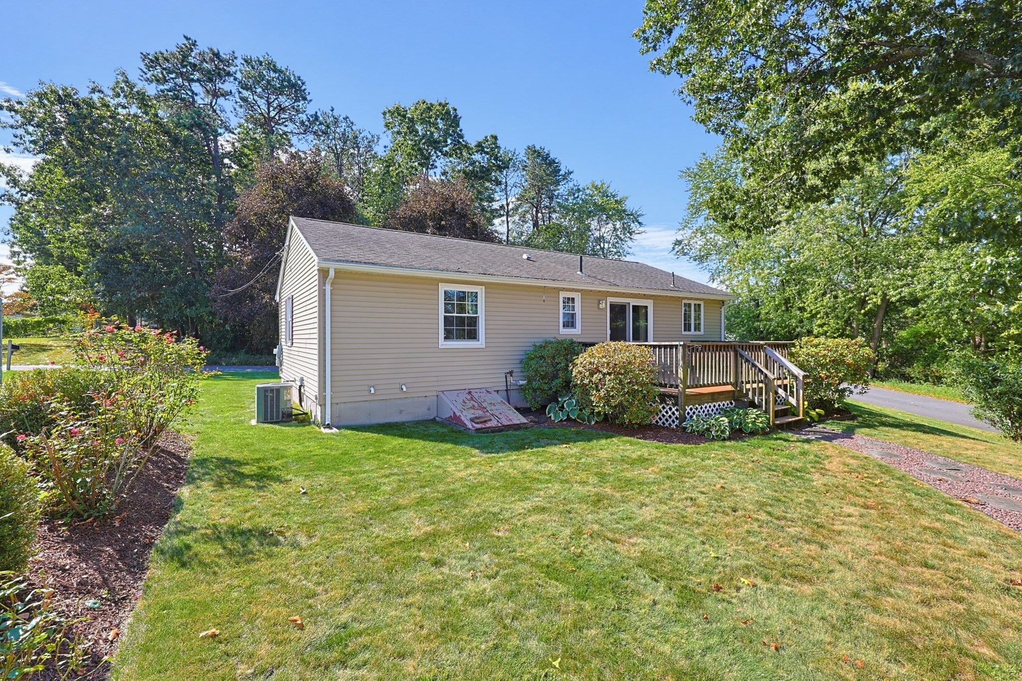 36 Butler Street Ludlow, MA 01056 - Photo 38 of 41 Gallery Image 38