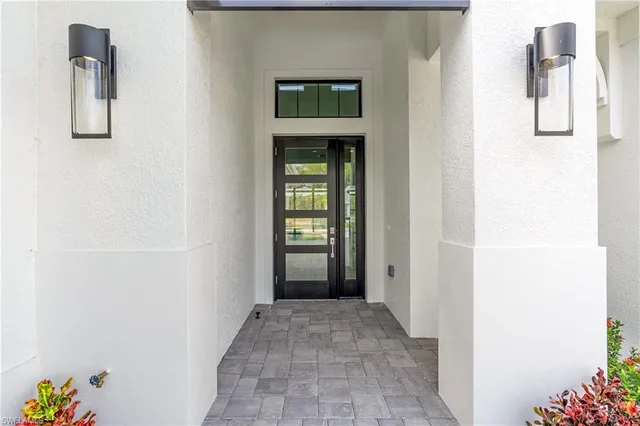 $1,925,000 | 9653 Moonflower Lane, Naples, FL 34114